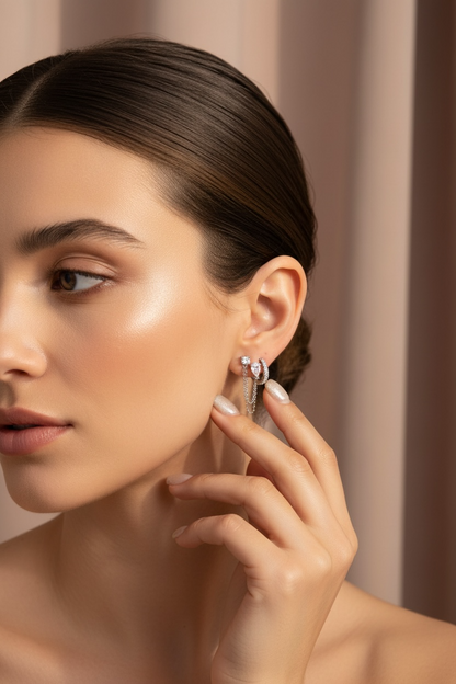 Monoboucle double strass avec chaînette coloris argent