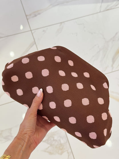 Pochette marron à pois rose