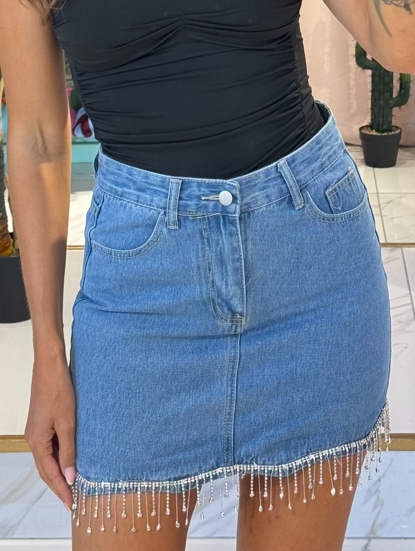 Jupe courte en jean avec strass festival