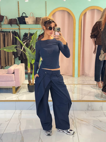 Top moulant en cachemire bleu marine