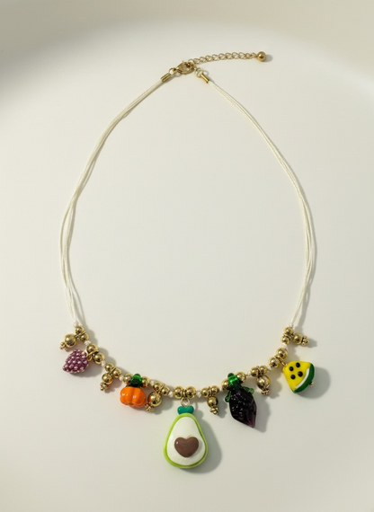 Collier mile Mila avocat