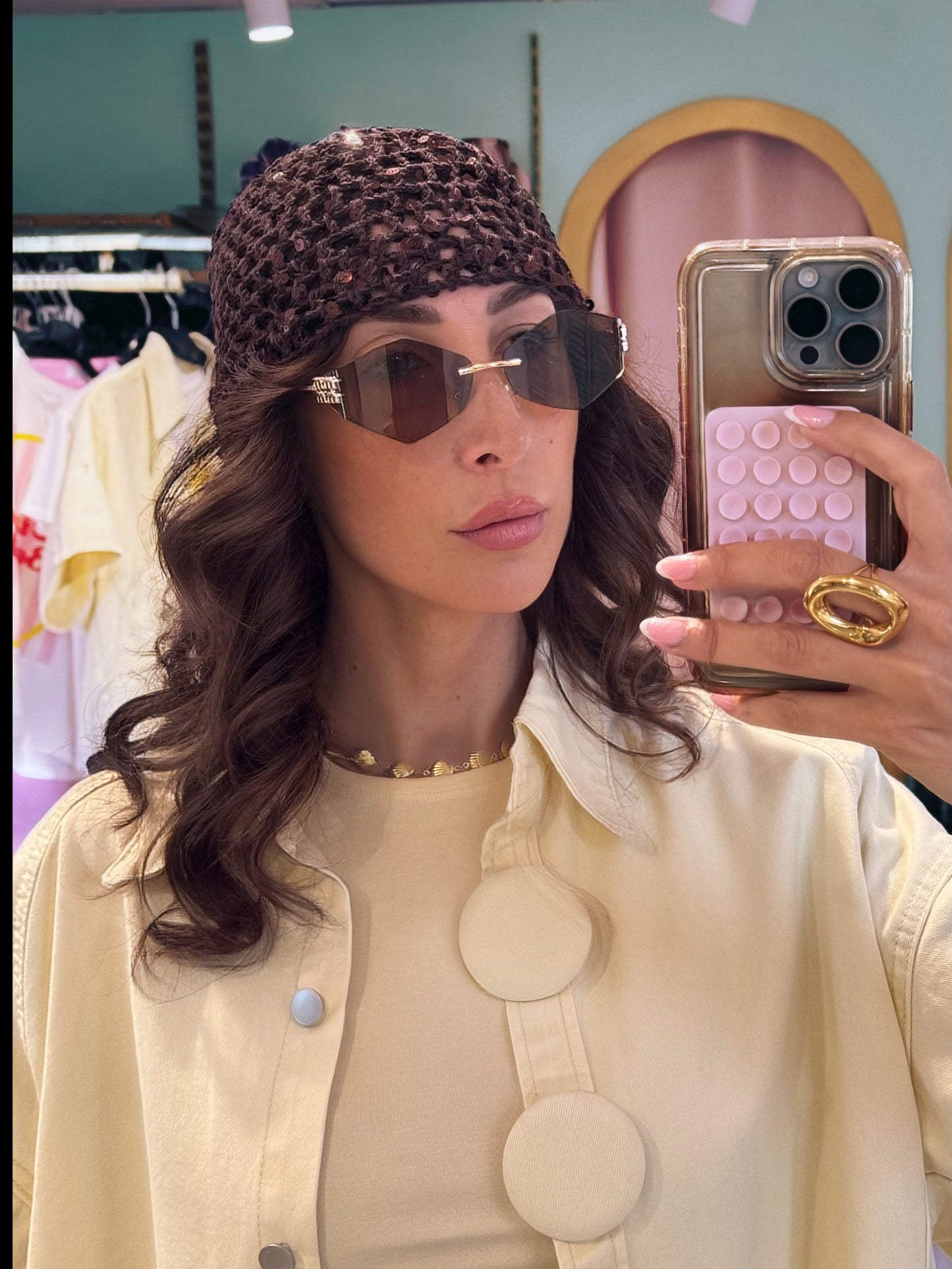 Bonnet filet marron avec sequin