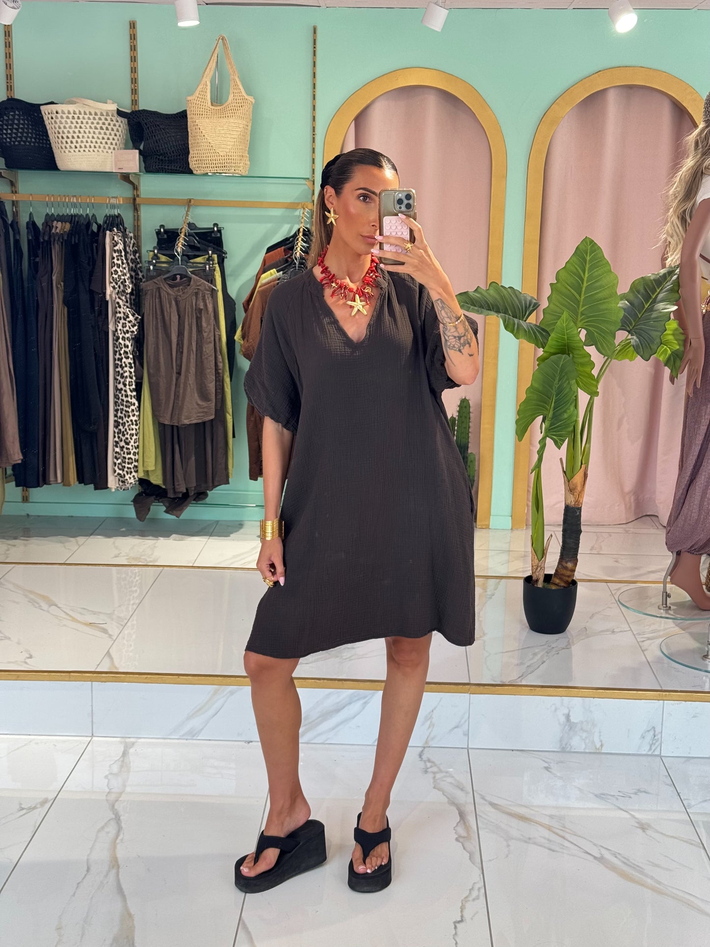 Robe en gaz de coton manches bouffantes - marron foncée