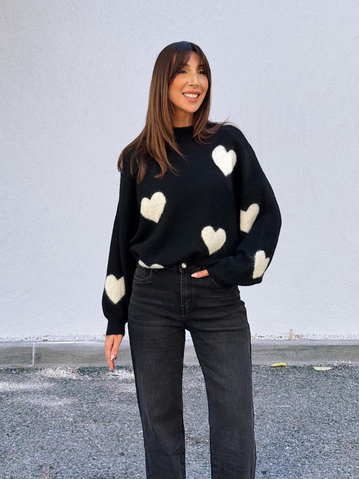 Pull doux à cœurs – noir