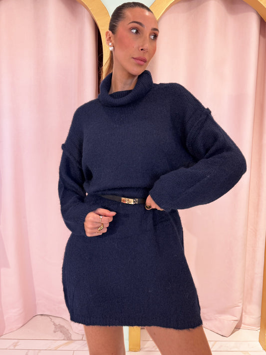 Robe pull en maille avec col bleu marine
