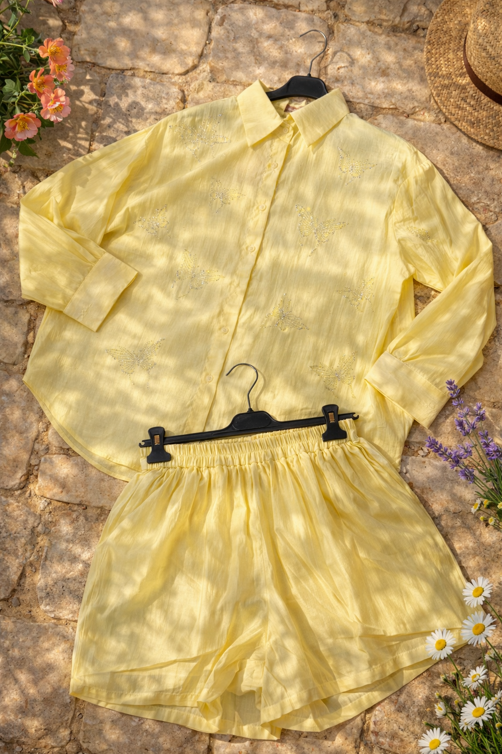 Ensemble Chemise & Short Organza – Papillons Strass-jaune