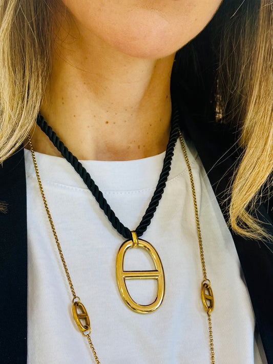 Collier cordon H