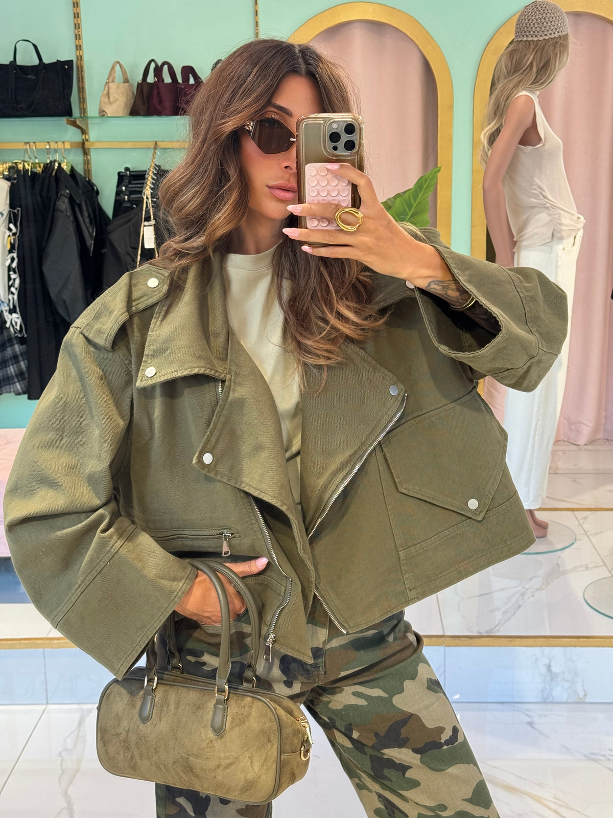 Veste en Jean Maxi Oversize à Épaulettes – Esprit Créateur kaki