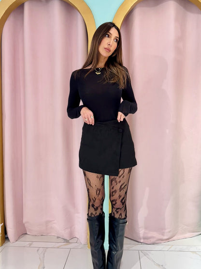 Jupe short façon daim noire