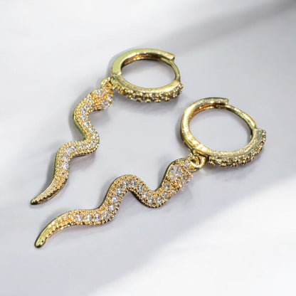 Bo gamme spacy anneau strass et serpent strass ( existe coloris or ou argent)