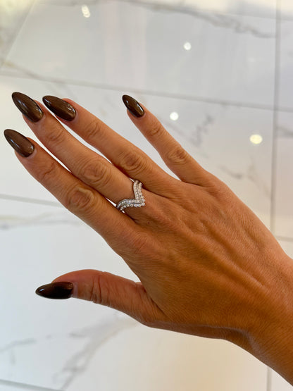 Bague V strass argent