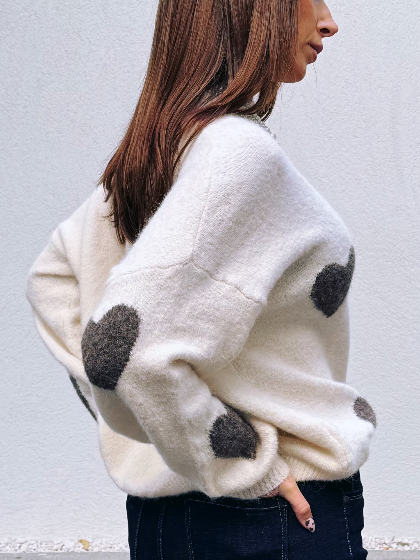 Pull doux à cœurs – crème