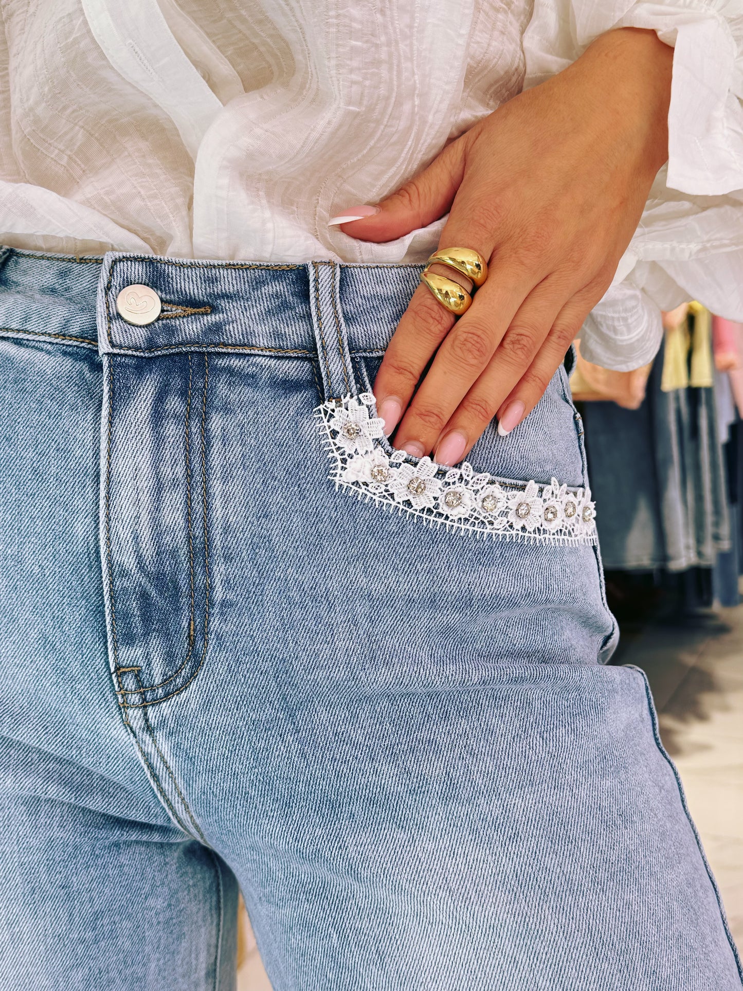 Jean wide leg dentelle & strass