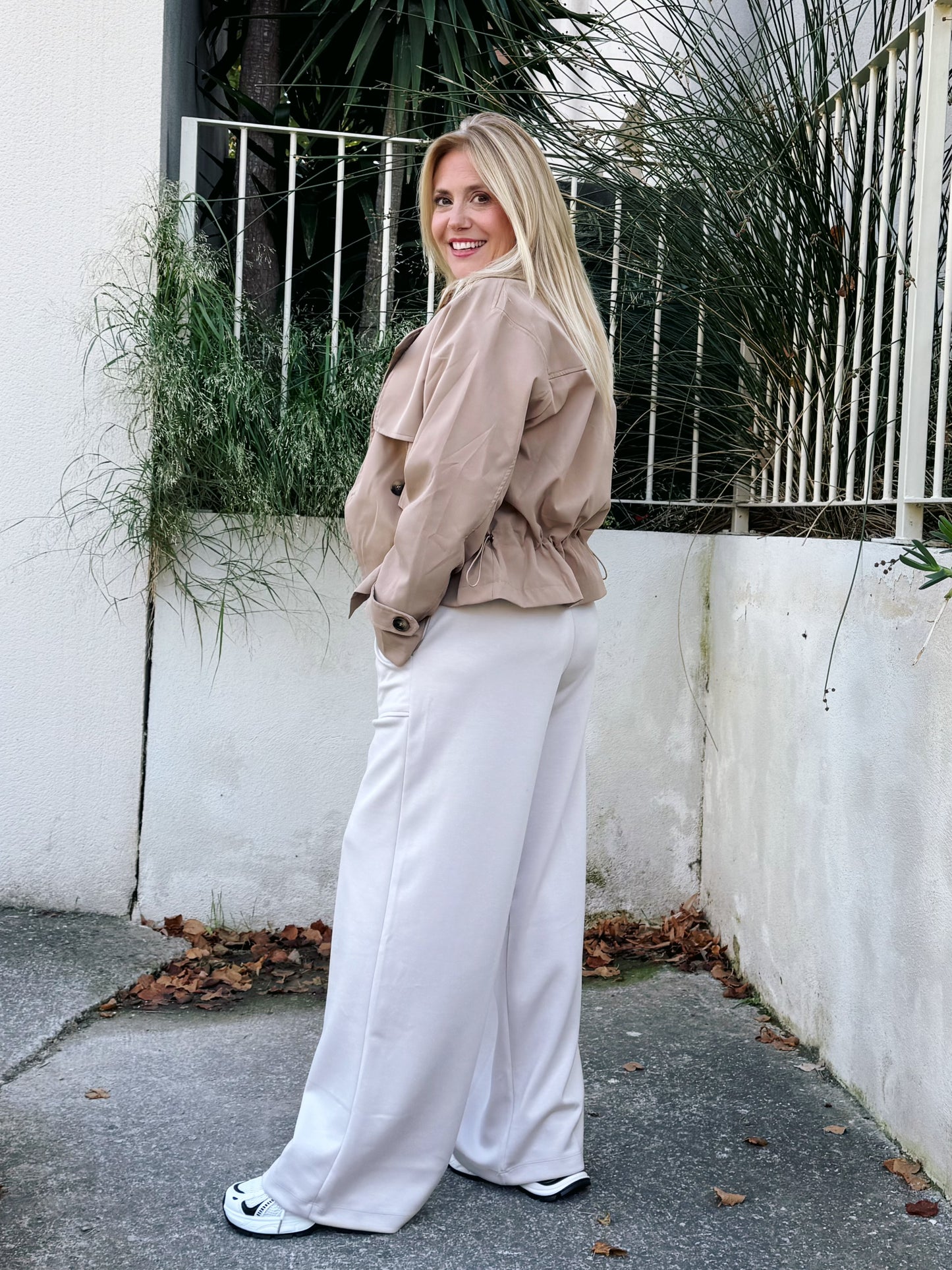 Trench Court Oversize avec Cordon Ajustable beige foncé