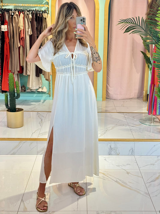 Robe longue crème  nouée – Chic et fluide