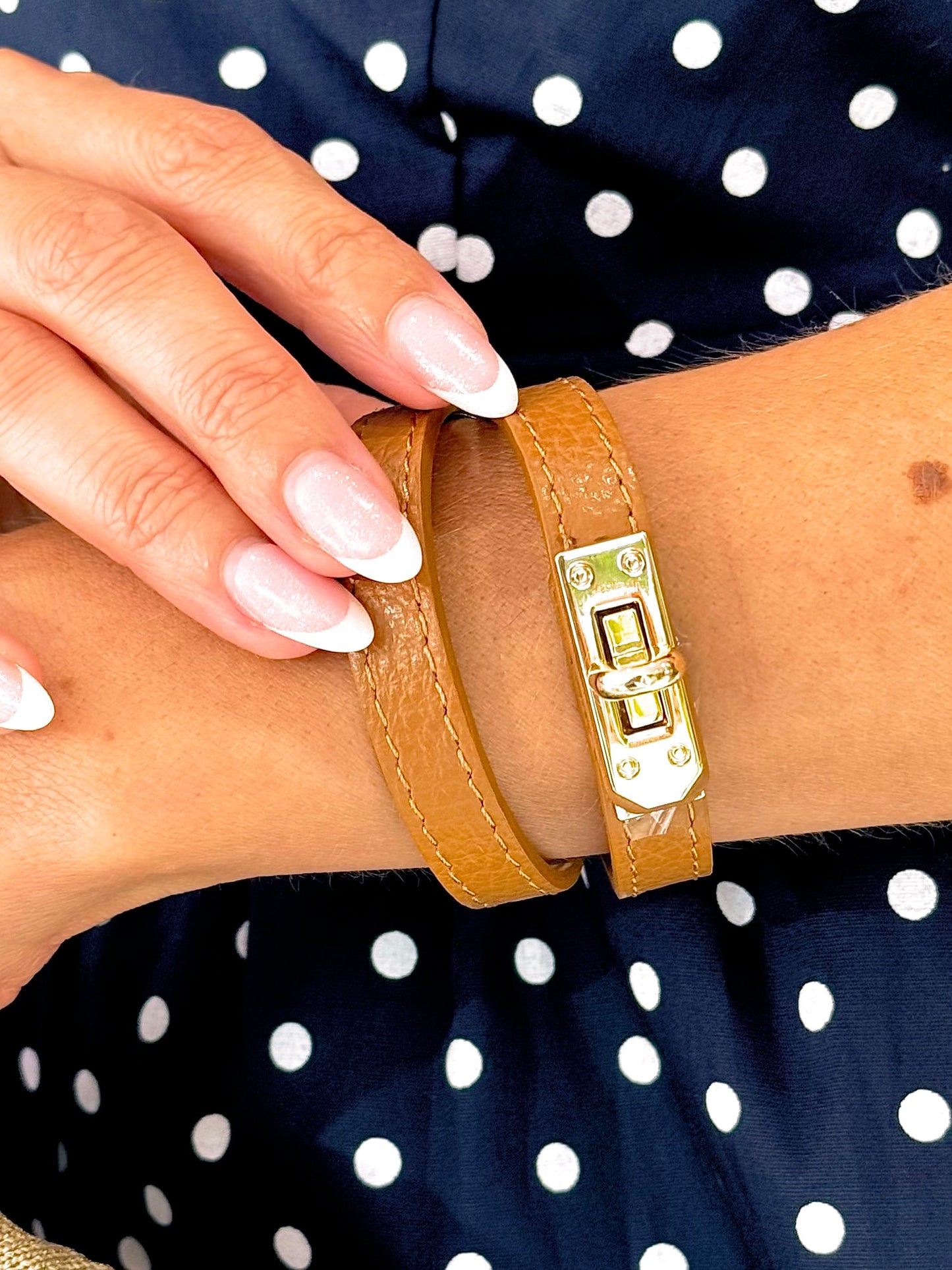 Bracelet dupe en cuir à boucles