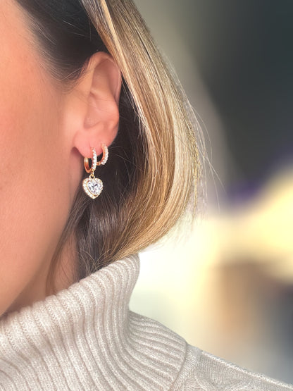 Boucle d’oreille petit anneau et coeur strass gamme spacy ( disponible en doré et argenté )