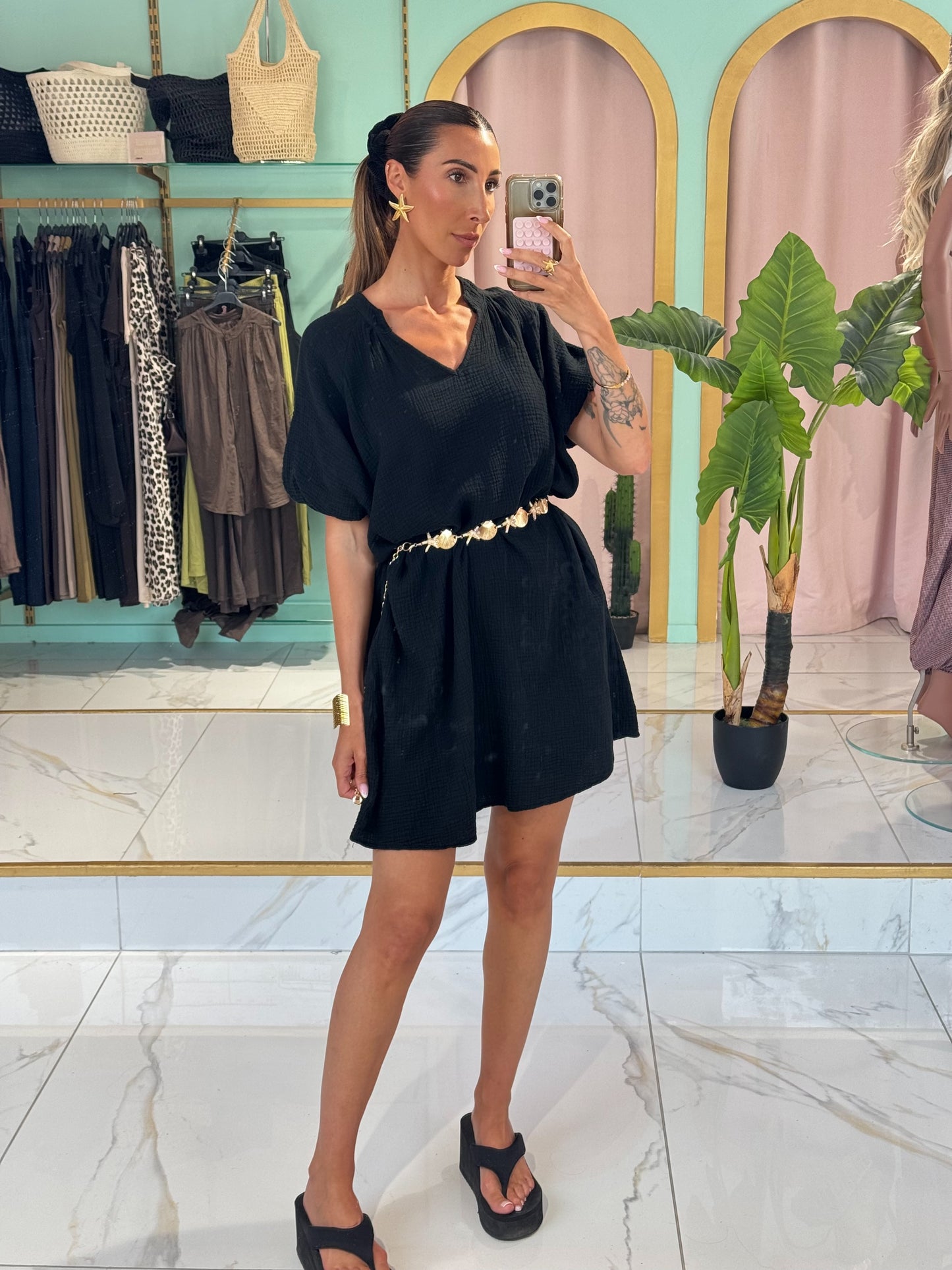 Robe en gaz de coton manches bouffantes - noire