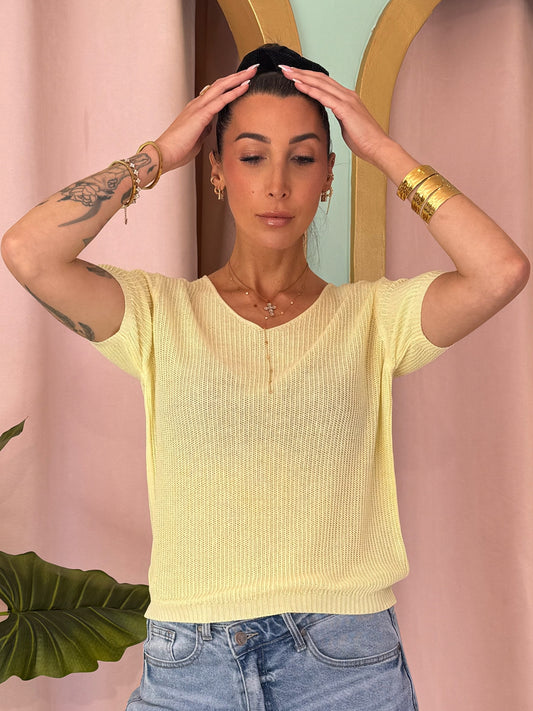 Top maille fine col V – jaune