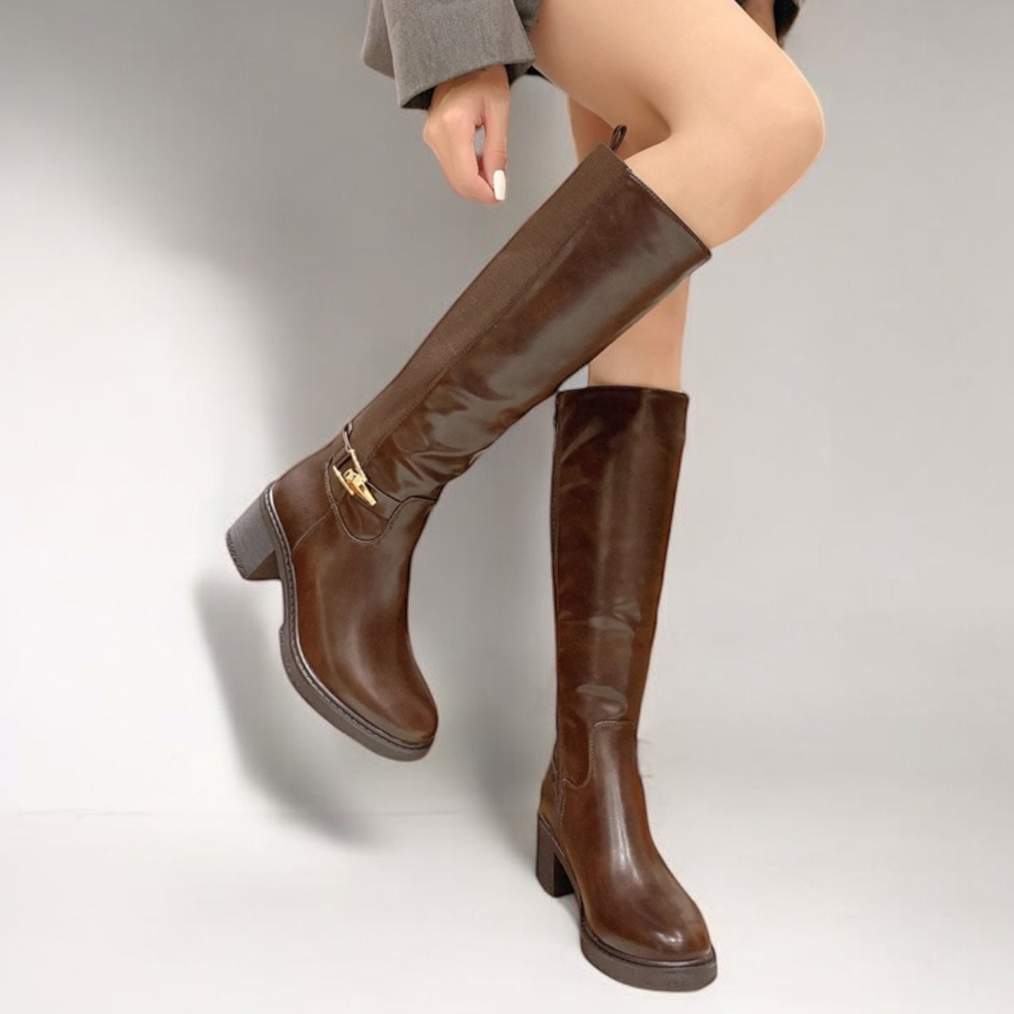 Bottes Marron à Talons avec Boucle Dorée et Zip