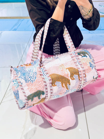 Sac week-end matelassé + pochette offerte - rose pastel & tigres