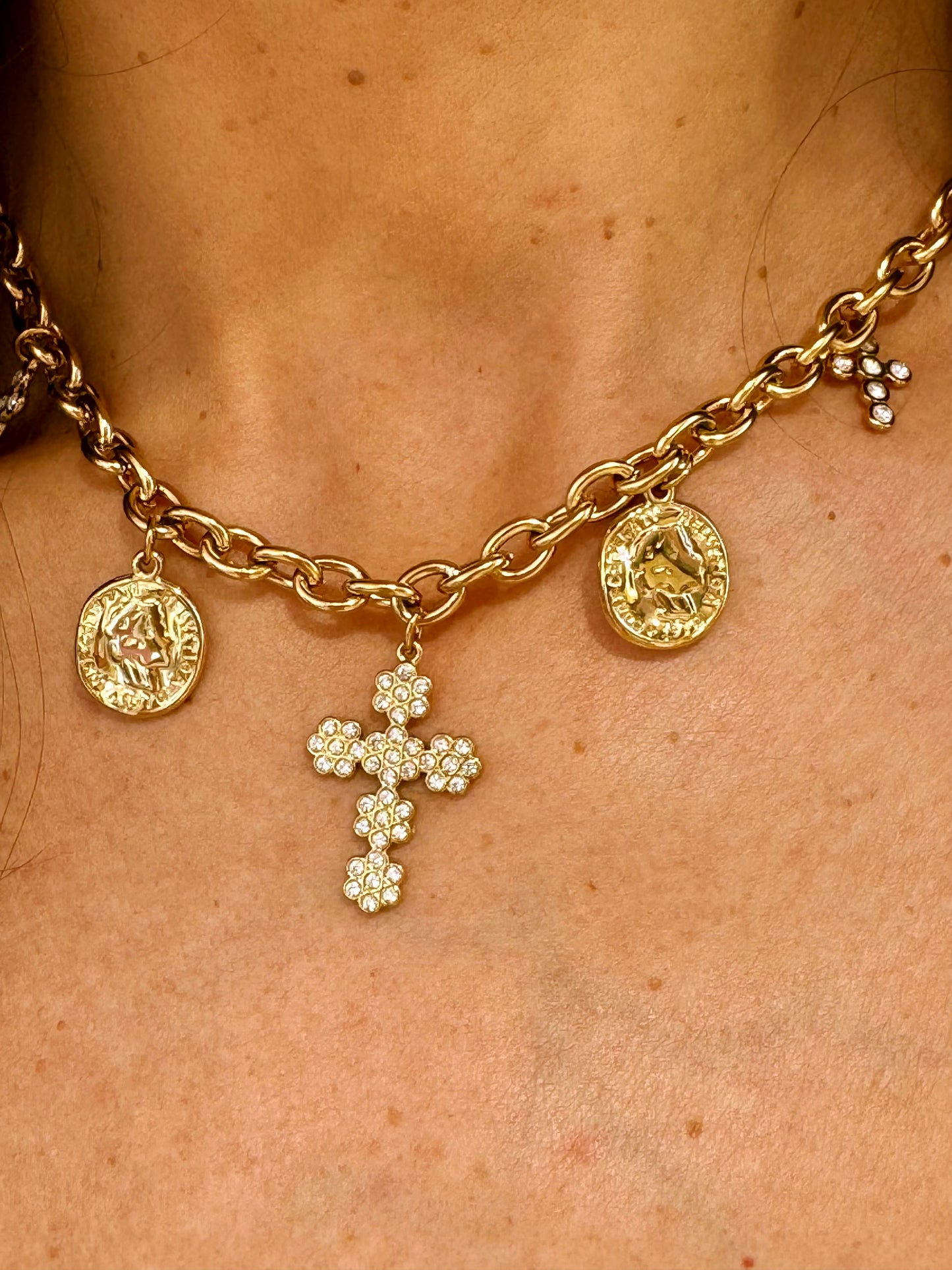 Collier charms croix