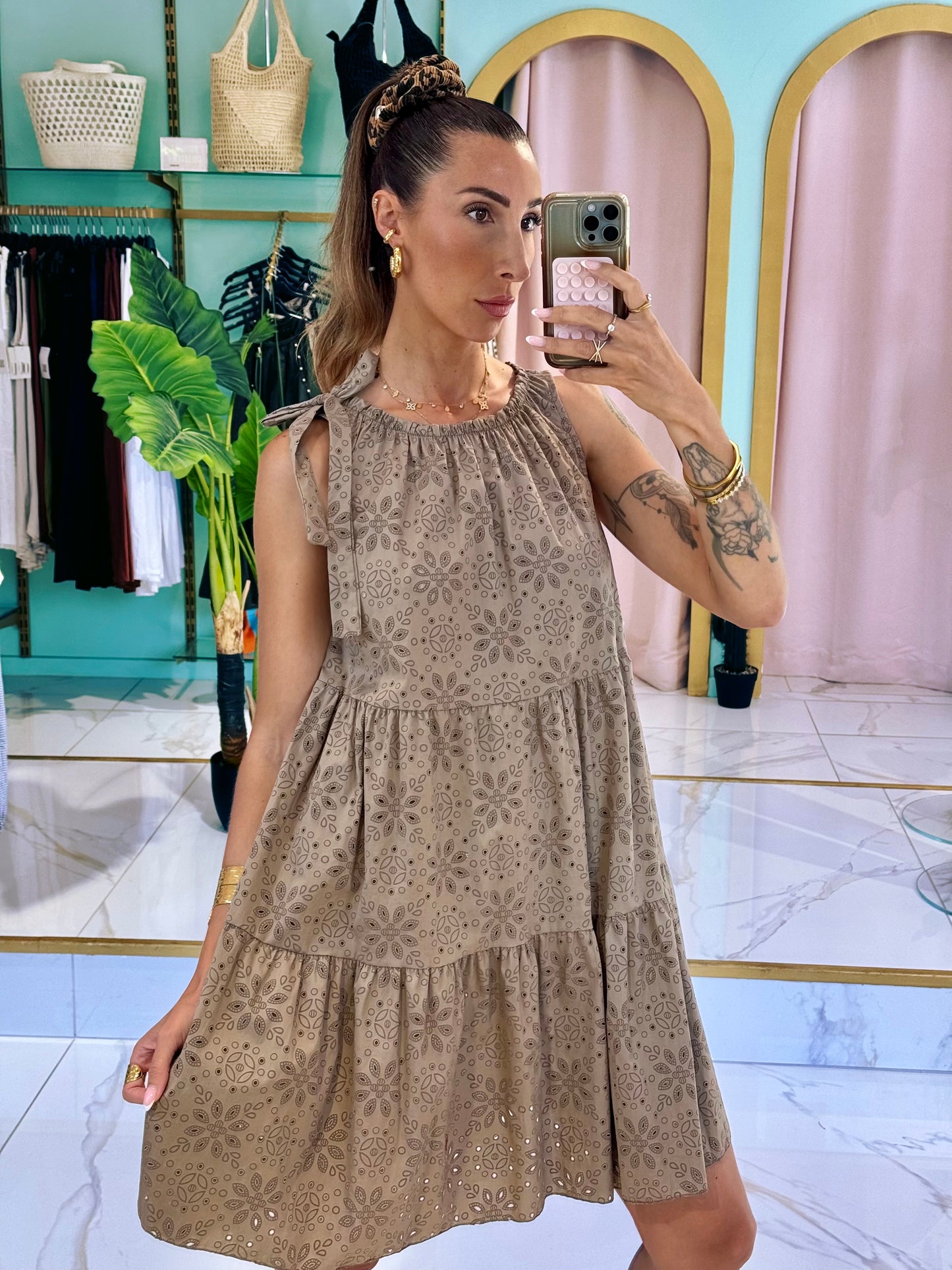 Robe oversize broderie & noeud épaule - beige
