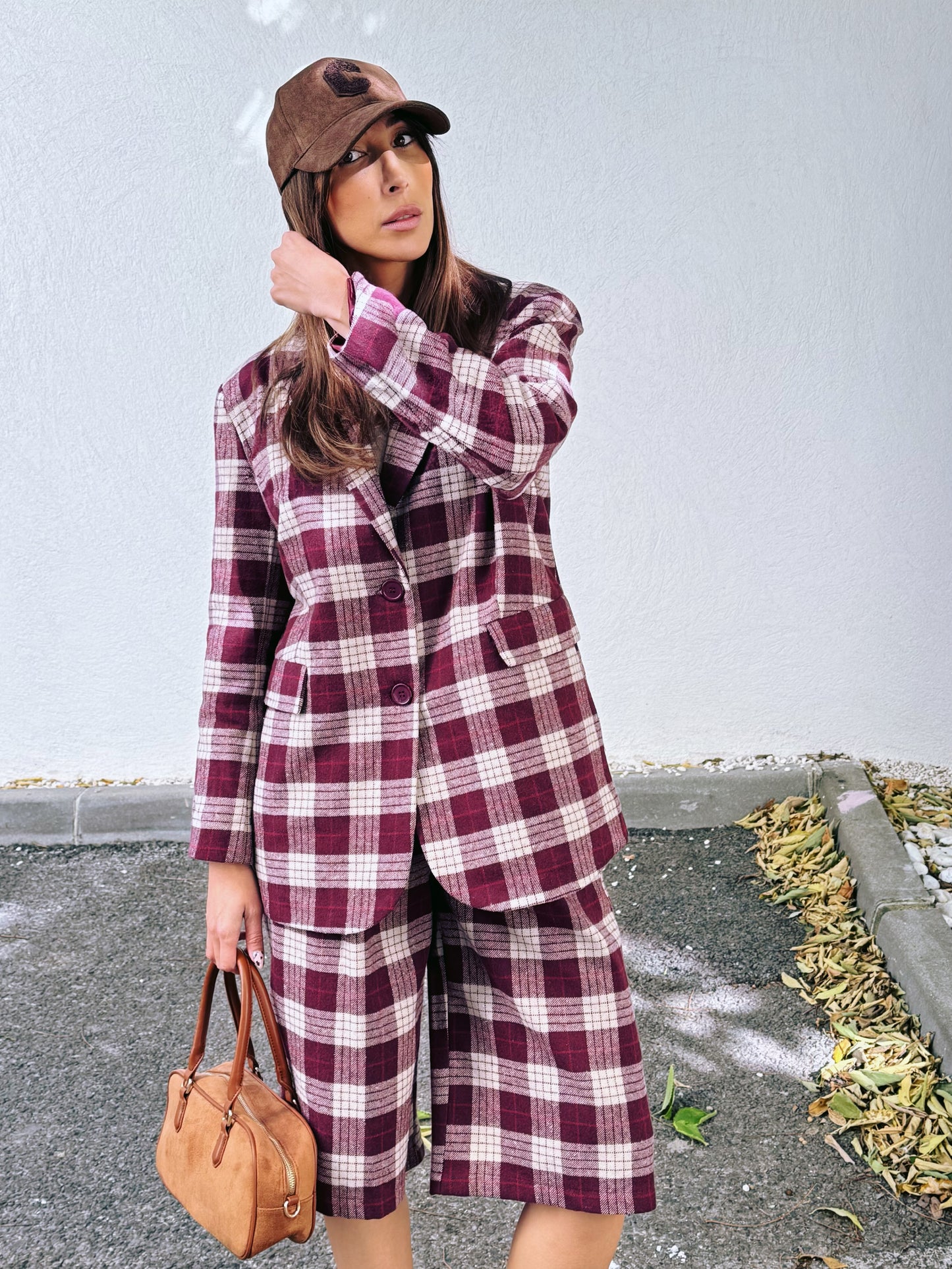 Ensemble veste tailleur & bermuda à carreaux bordeaux
