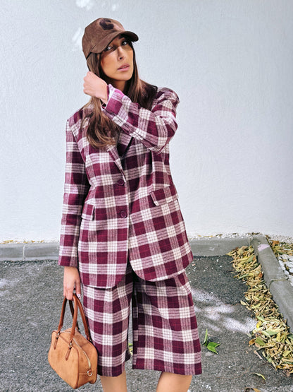 Ensemble veste tailleur & bermuda à carreaux bordeaux