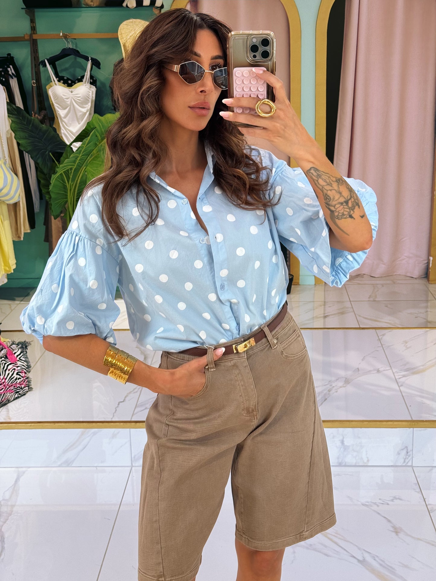 Chemise à pois avec manches bouffantes - bleu