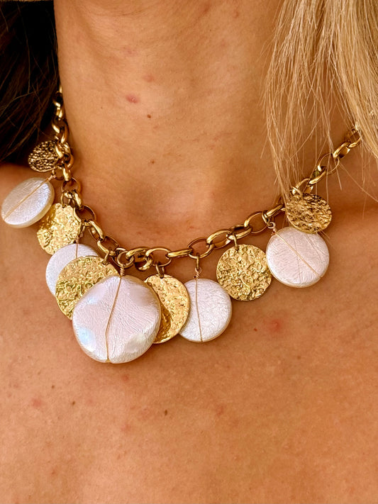 Collier pampilles pièces or et nacre