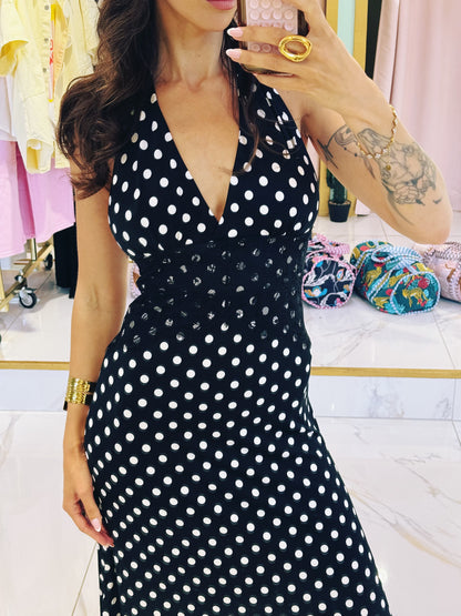 Robe longue a pois nouable dans la nuque - noire