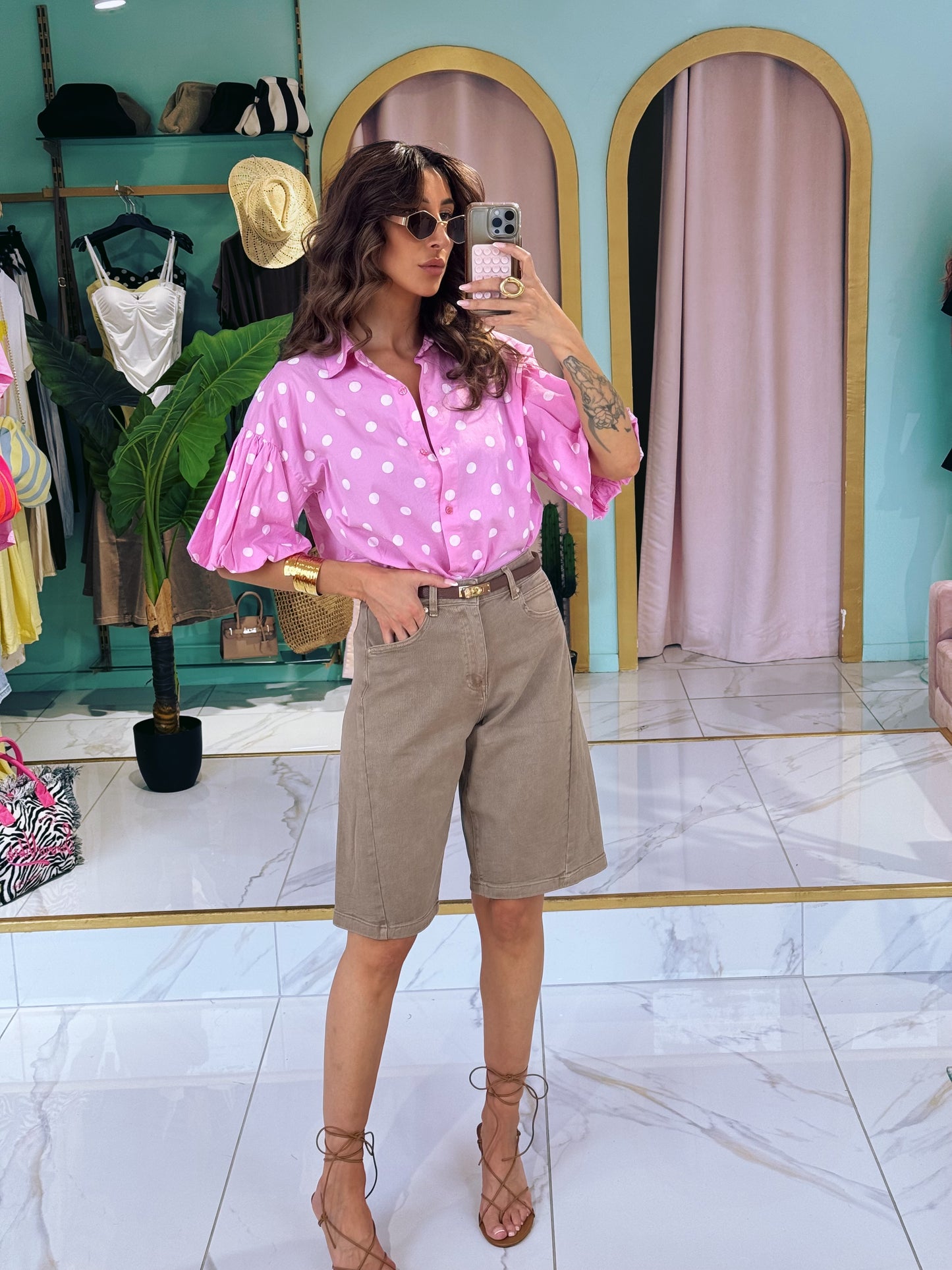 Chemise à pois avec manches bouffantes - rose