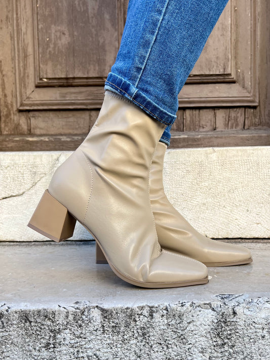 Bottines à talon carré maxi confort beige