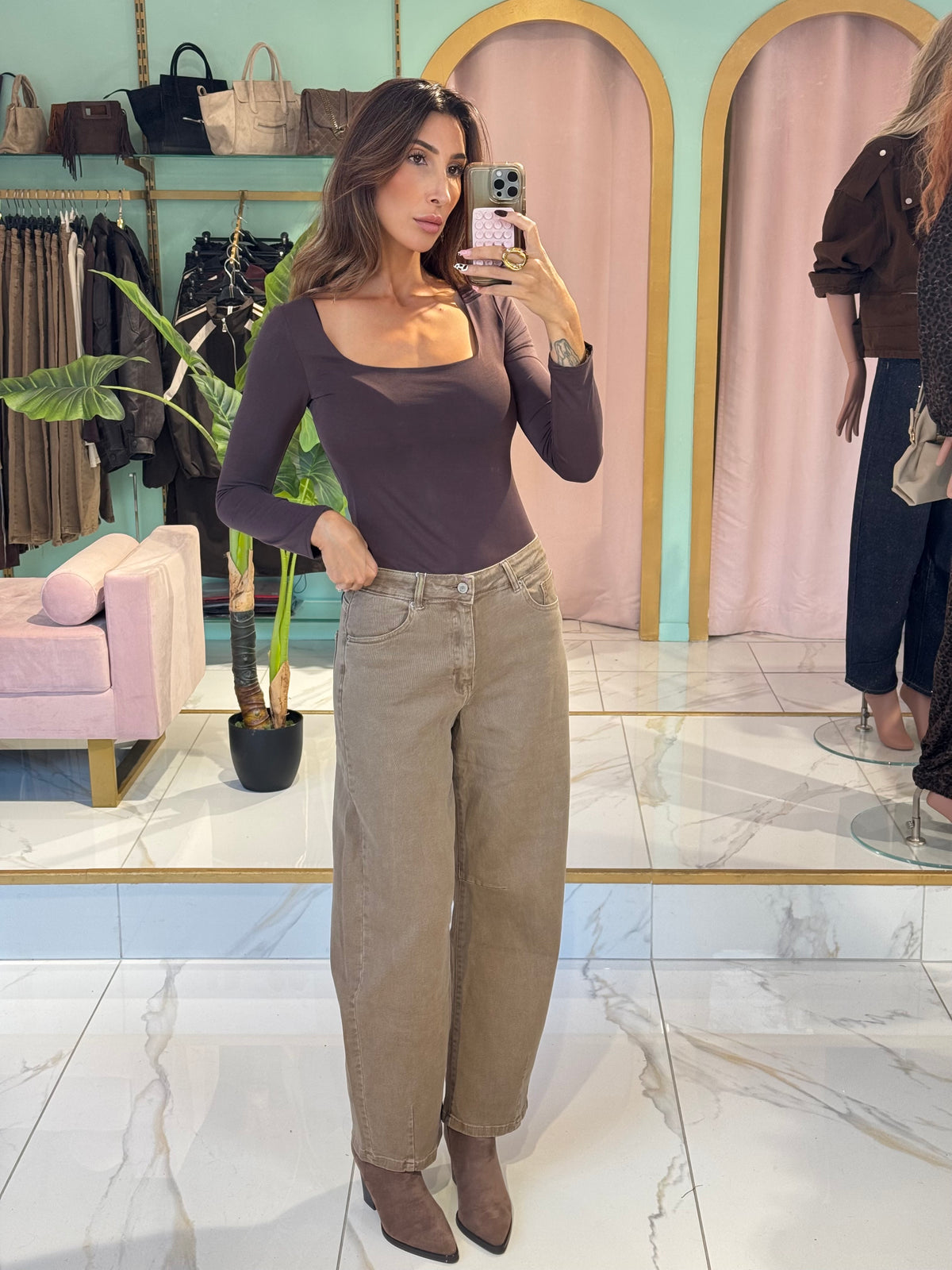 Jean Marivy beige sable coupe baloon fit