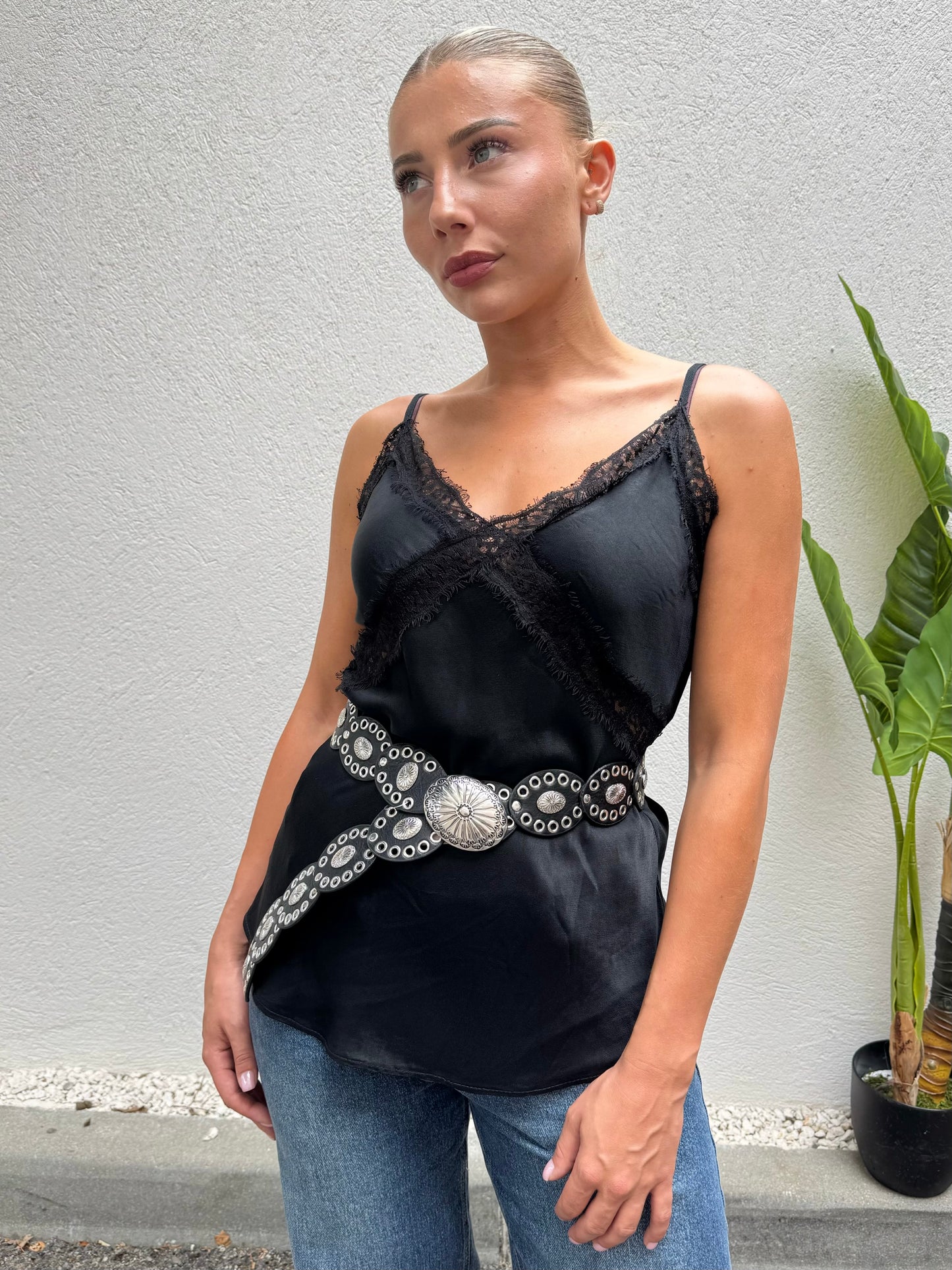 Ceinture western réglable – Détails métal – noire