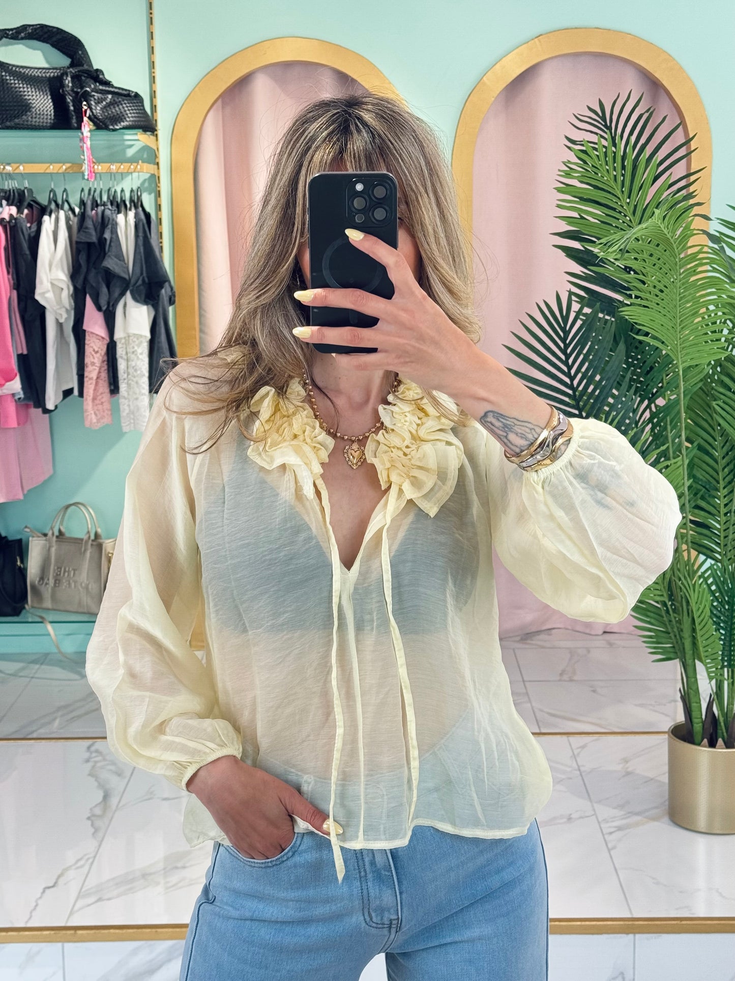 Blouse transparente col froncé – Jaune