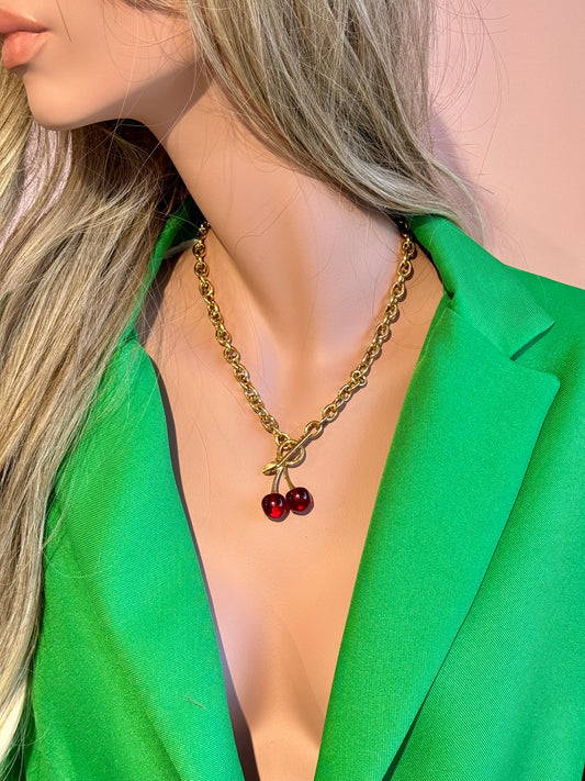 Collier cerise