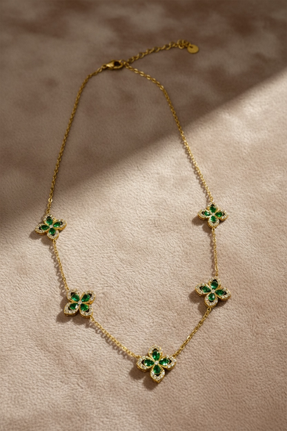 Collier dana fleurs strass vert