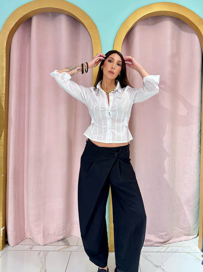 Pantalon tailleur loose coupe baloon détail croisé noir