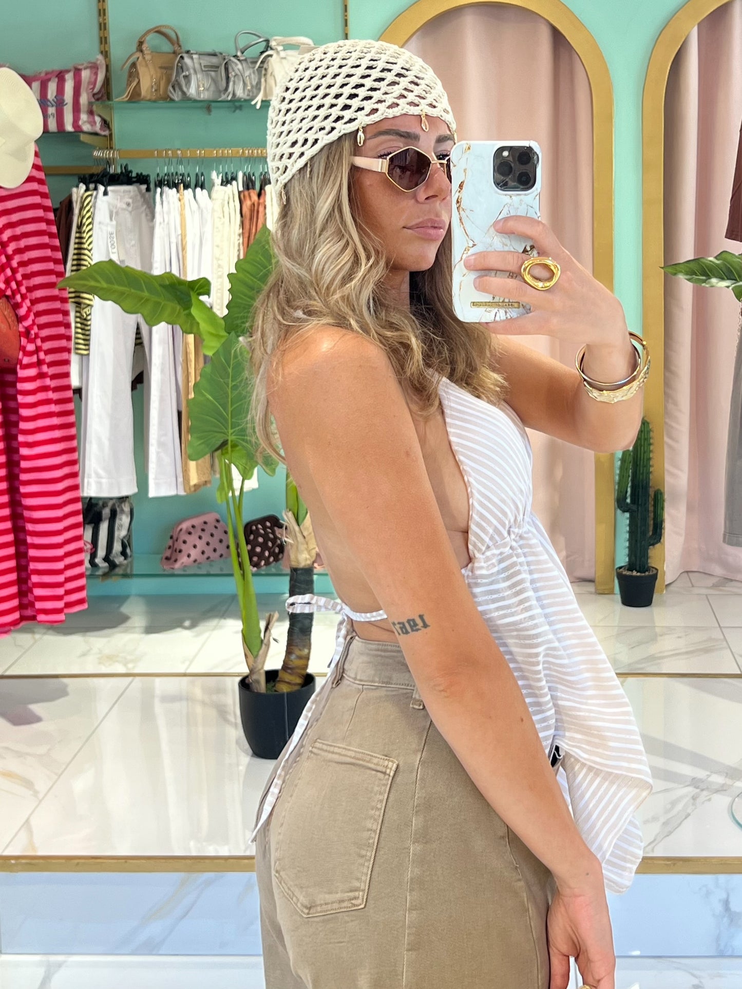Top noué volanté avec coques - beige