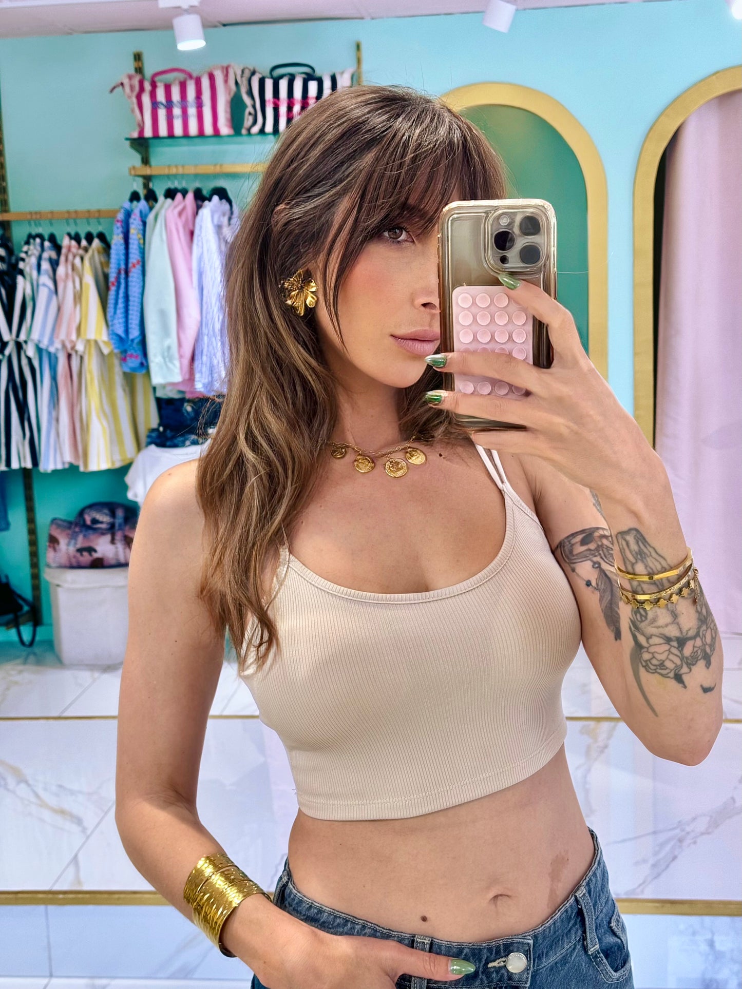 Crop Top à Coques – Dos Croisé & Maille Côtelée beige