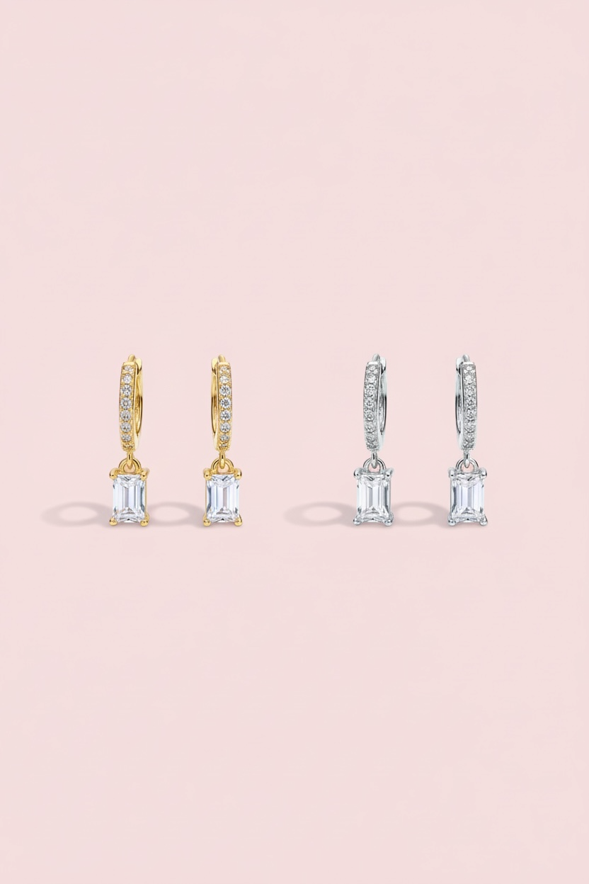 Boucle d’oreille petit anneau et carré strass gamme spacy