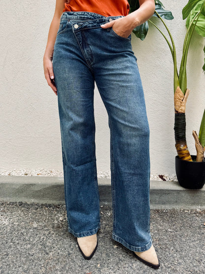 Jean Wide Leg – Boutons croisés – Coloris brut avec surpiqûres camel