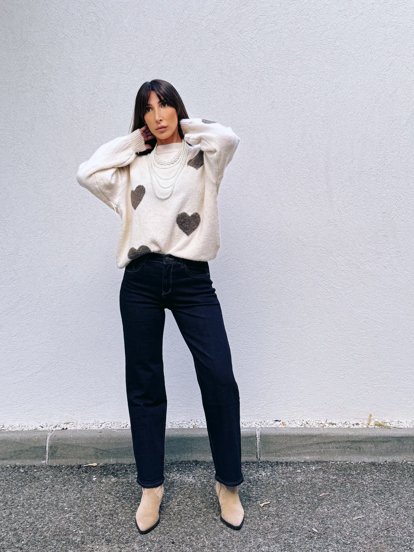 Pull doux à cœurs – crème