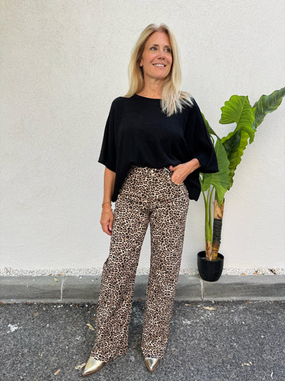Maille basique loose et douce noire