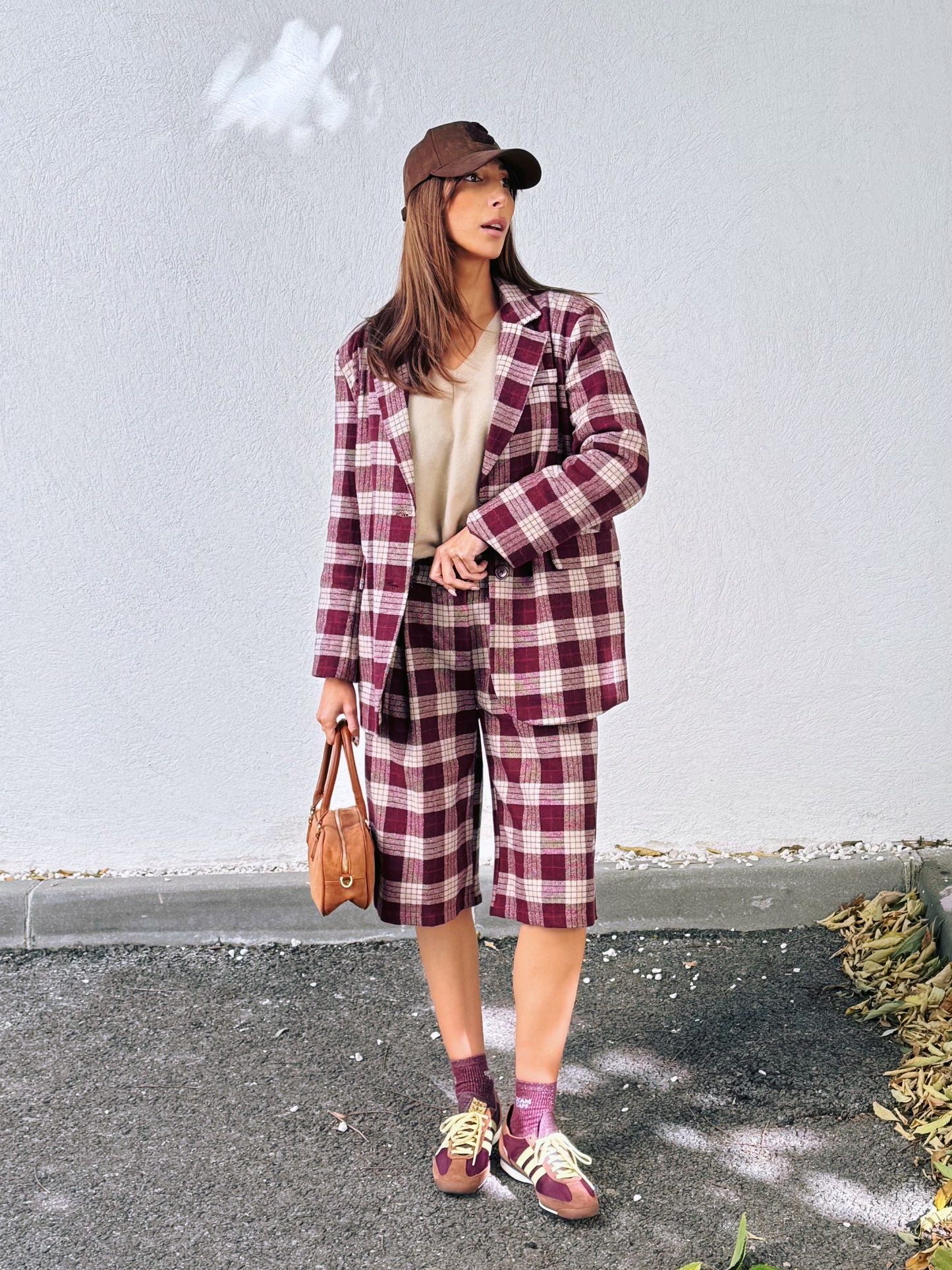 Ensemble veste tailleur & bermuda à carreaux bordeaux