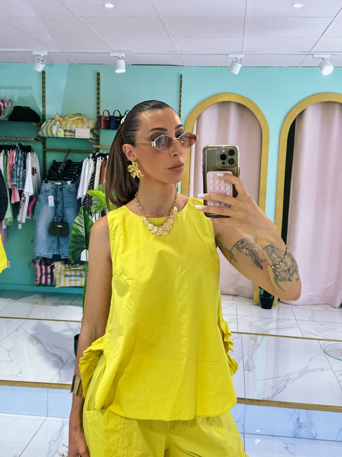 Top en coton loose ouvert dans le dos - jaune