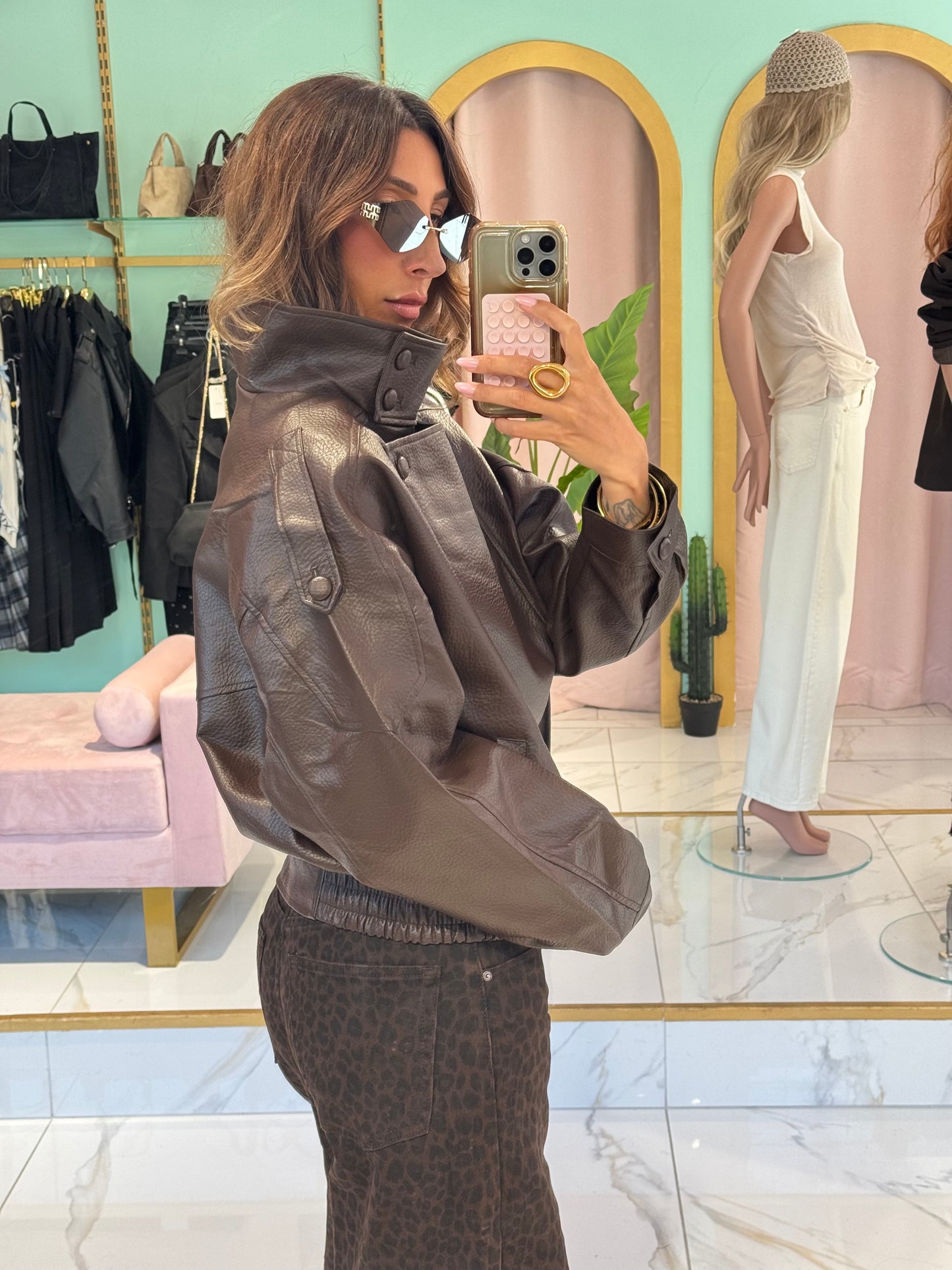 ✨ Veste Bomber en Simili Cuir Grainé à Col Montant Asymétrique – marron