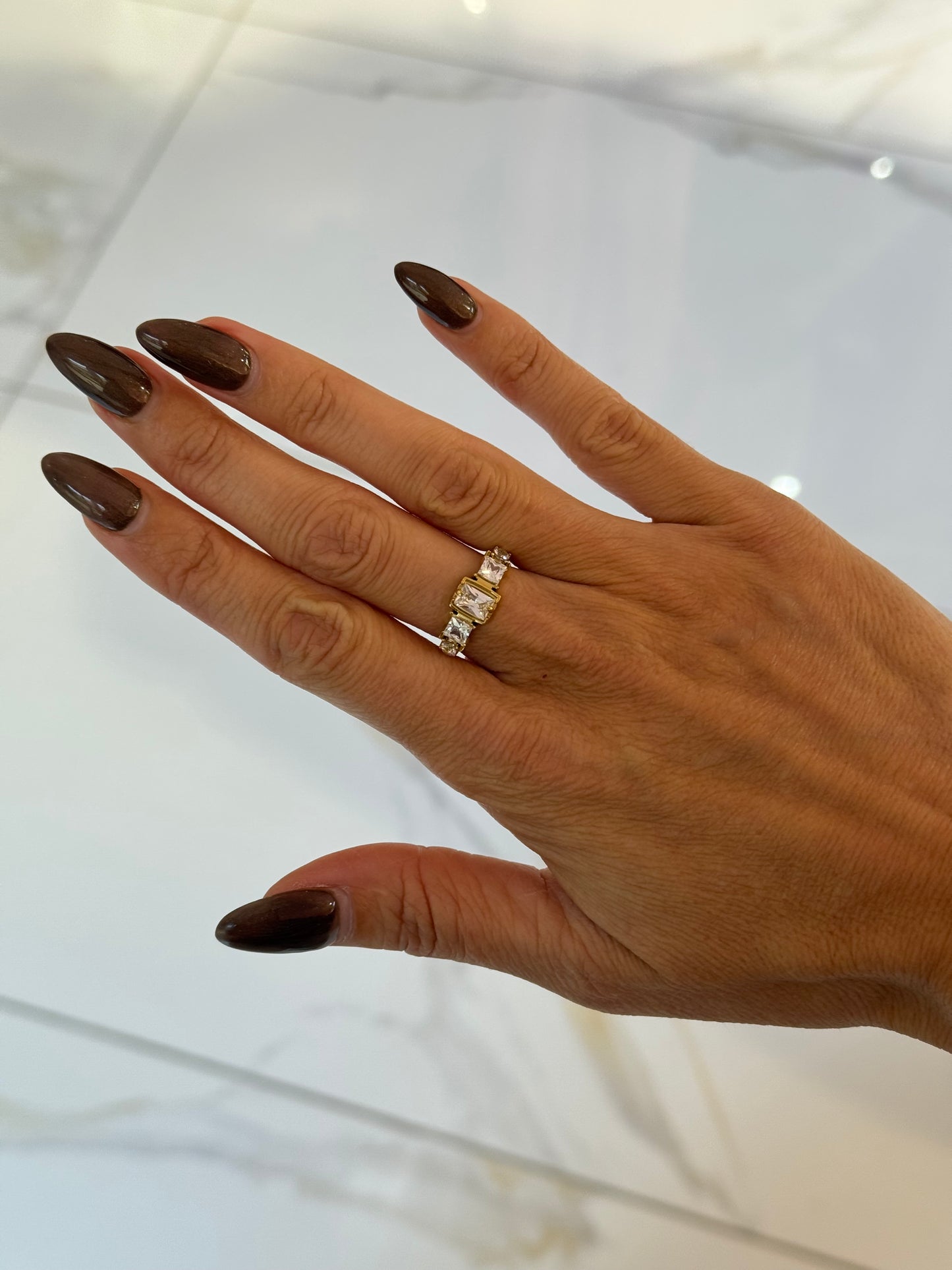 Bague strass suprême or